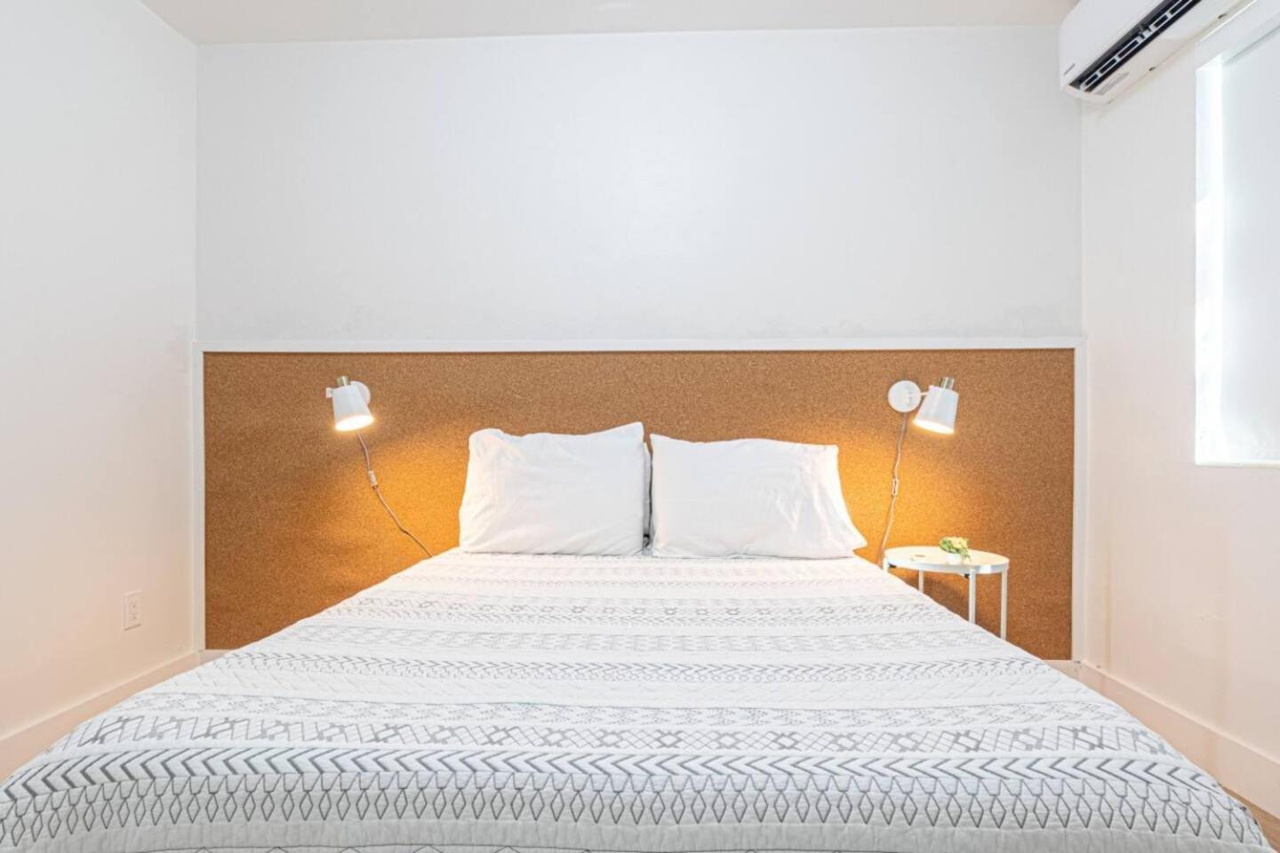 Stylish 2Bed Apartment El Portal マイアミ エクステリア 写真